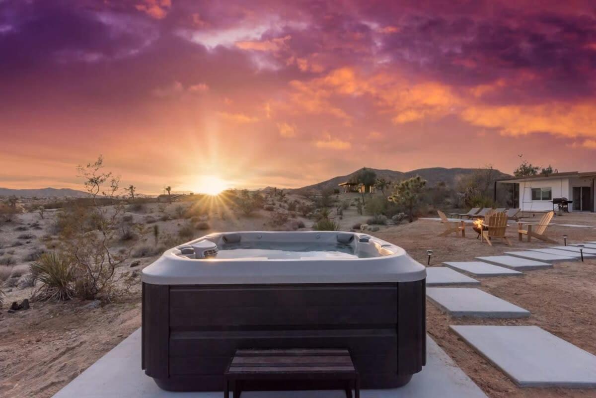 Вилла Kinetic House-Joshua Trees Sculptures Cowboy Pool Юкка-Вэлли Экстерьер фото